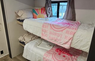 Spacious Shasta I-5–Sleeps 10 | Triple A/C & Bunks