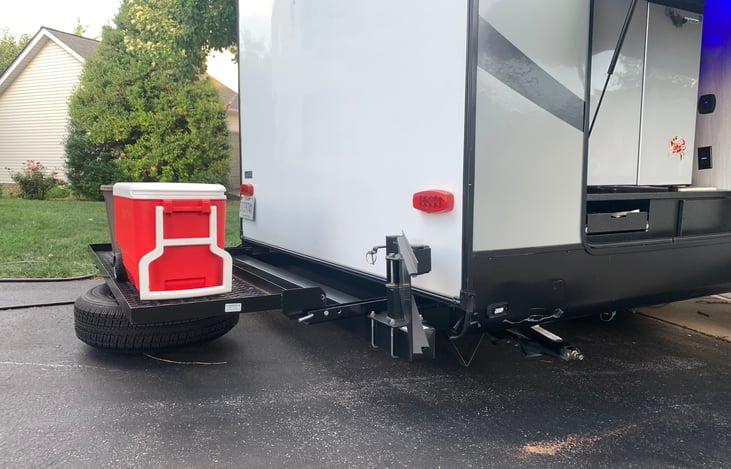 Fold down rack capable of holding 200lbs