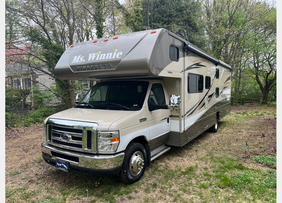 Class C Motor Home rentals in Middletown