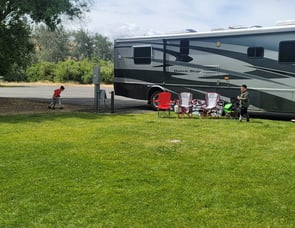 Newmar Dutch Star 4002