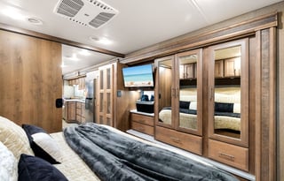 2021 Thor Motor Coach Miramar 35.2"Big Teddy"