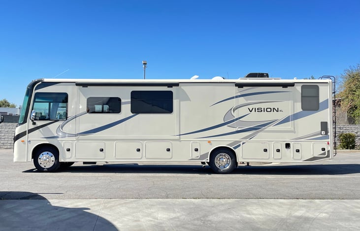 39.0 Vision XL 36A Class A Motor Home | RVshare