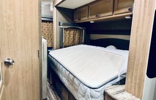 2018 Thor A.C.E. Class A | Sleeps 8 | 28Ft Long