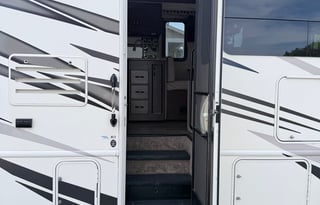 2018 Thor Motor Coach ACE 30.2