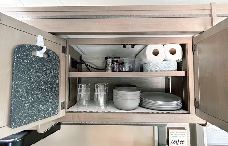 9 sets of plates, bowls and cups as well as paper plates if you dislike dishes!