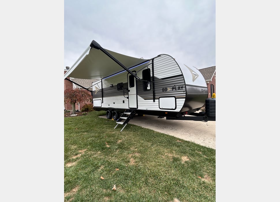 Travel Trailer rentals in Fort Wayne