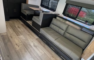 Pet Friendly 5 Person Travel Trailer Rental