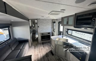 2022 Dutchmen RV Coleman Lantern Series 295QBWE