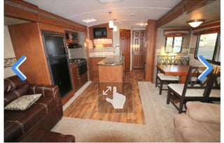 Spacious Pet Friendly Lightweight Passport 31RE