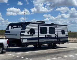 CrossRoads RV Zinger ZR290KB