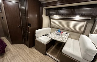 2019 Thor Motor Coach Freedom Traveler A27