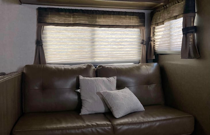 Couch, Pull out couch