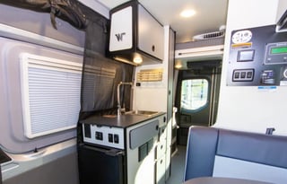 2022 Winnebago Revel 44E