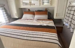 2000 Northwood Nash 24-5N