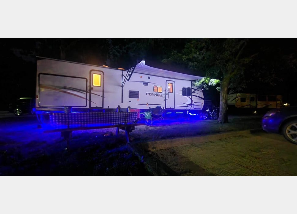 Travel Trailer rentals in Louisville