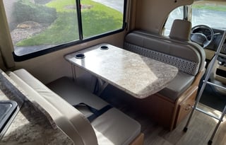 2017 Thor Motor Coach Freedom Elite 26HE