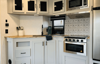 33' 2022 Heartland RV Travel Trailer