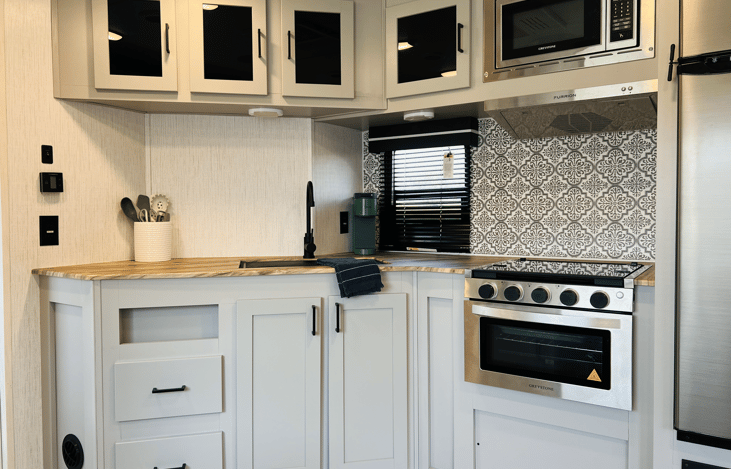 Fully stocked kitchen