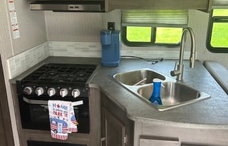 Pursuit of Happiness Motorhome- Delivery Only