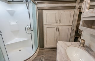 Monntana/sleeps 8/KING BED, Bunk room, Pets ok