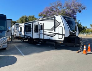 Grand Design Momentum G-Class 31G