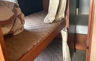 2011 Holiday Rambler Vacationer 34SBD