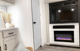 Brand New Beautifully Renovated 2022 Jayco Eagle