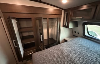 2021 Dutchmen RV Atlas 2942BHF