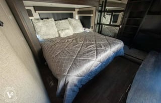 J&J's RV at The Christmas Cabin