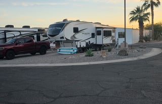 Off-Grid Fifth Wheel | Solar | 400Ah | Inverter