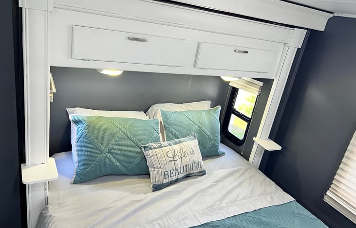 queen bed