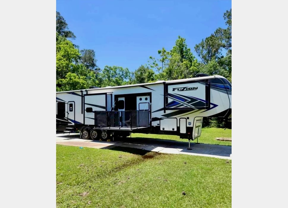 Fifth Wheel rentals in Waitsburg