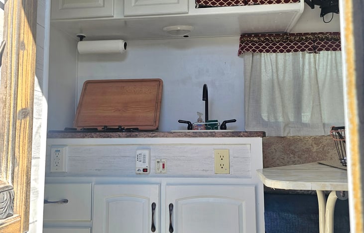 Kitchen storage