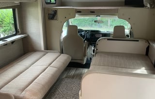 2022 Thor Motor Coach - Freedom Elite