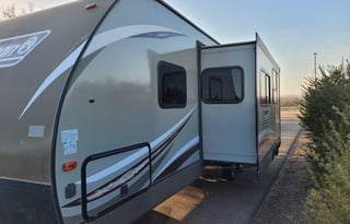 2017 Dutchmen Coleman Lantern LT Series