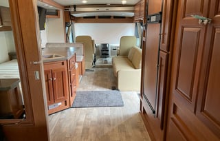 2018 Winnebago Vista 27PE