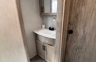 2022 Forrest River Cherokee Arctic Wolf 3770 Suite