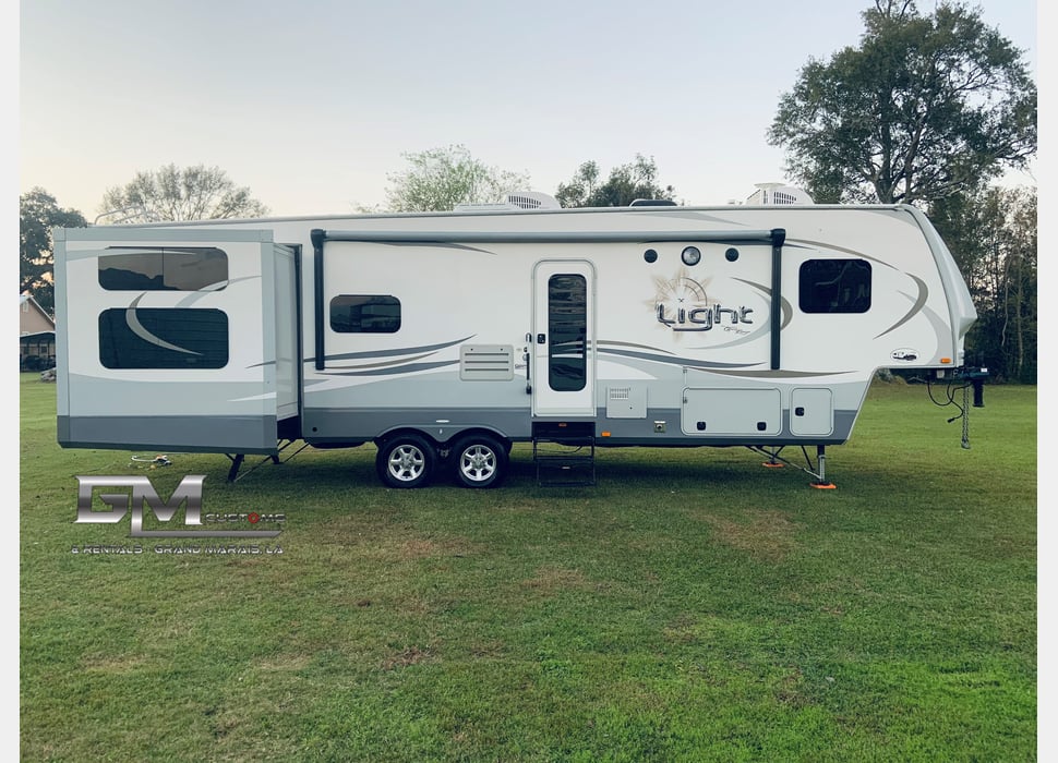 Fifth Wheel rentals in Spring Hill