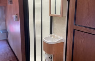 2011 Coachmen RV Freelander 21QB  Ford 350