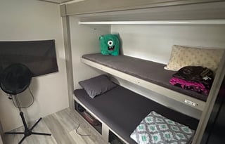 Jamber Acres Cozy Camper