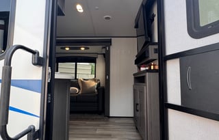 2021 Cruiser Embrace EL310