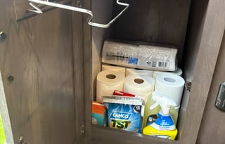 2021 Coleman-Fully Loaded Glamping Travel Trailer!