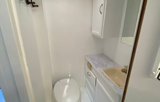 2002 Winnebago Sightseer 27C