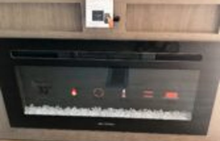 Fireplace can heat or cosmetic look