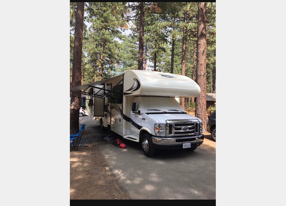 Class C Motor Home rentals in Sacramento