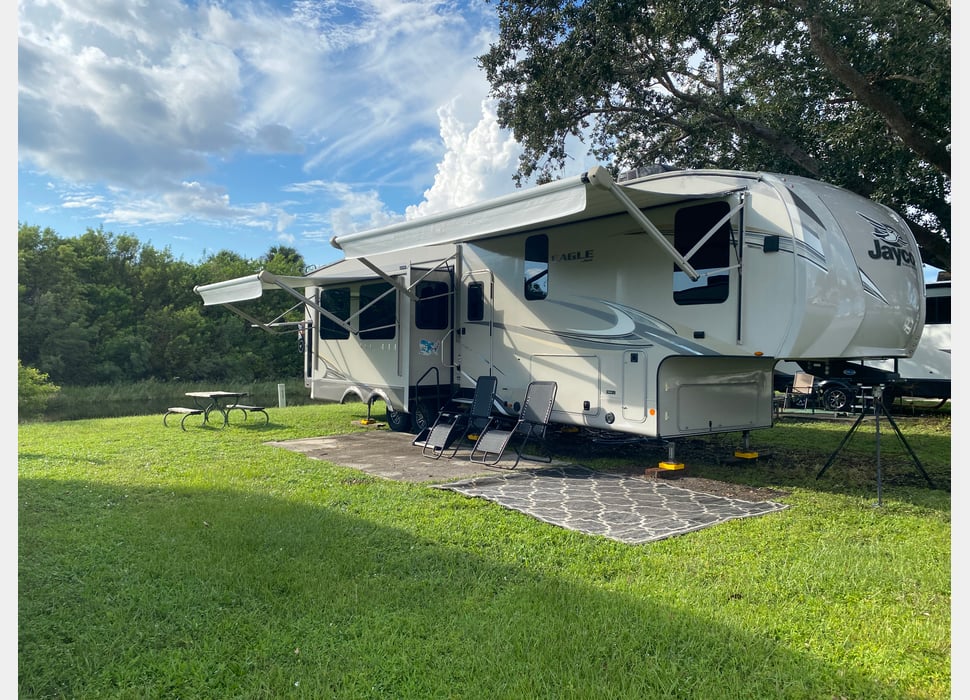 Fifth Wheel rentals in Cape Coral