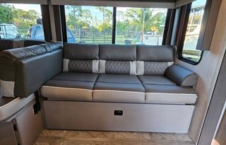 2024 Wildwood X-Lite 273QBXL