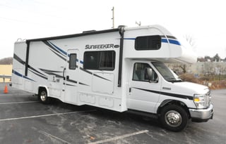 Sunseeker S5 with Theater Chairs!