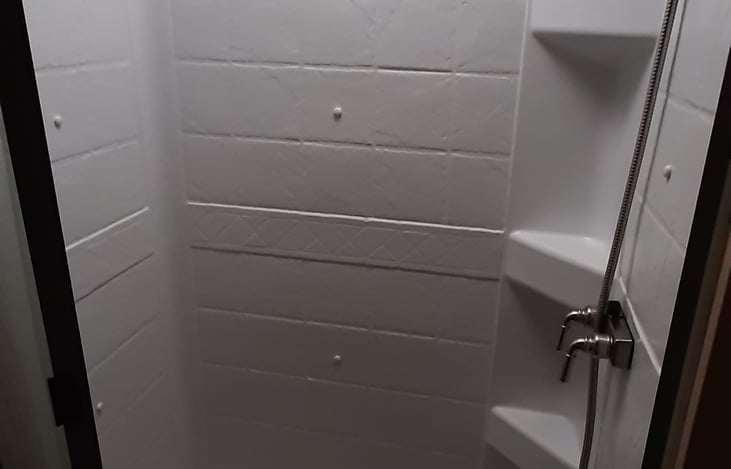 Shower hot and cold water and other amenities.