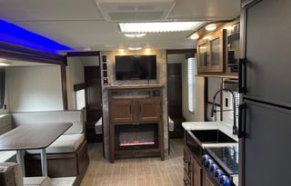 FULLY DELIVERED 2020 Grey Wolf - 30’ - 4 Beds